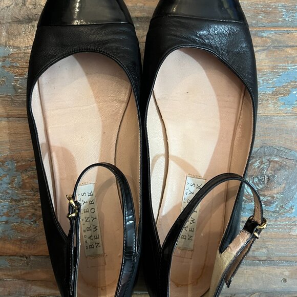 Barneys New York - Patent and Kid Leather Mary Janes, SZ 8 - Picture 4 of 9